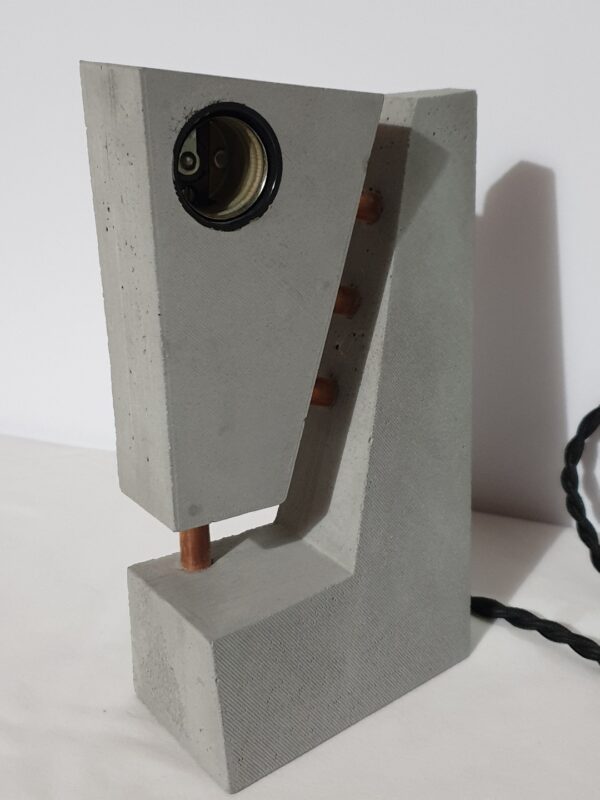 conexión 08 CONEXIÓN | Lámpara en concreto artesanal