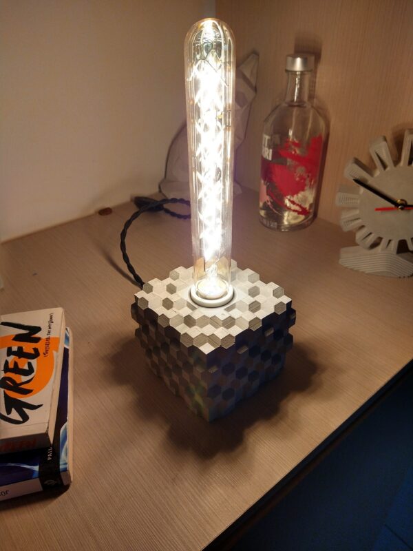 cúbica 33 CÚBICA | Lámpara en concreto artesanal