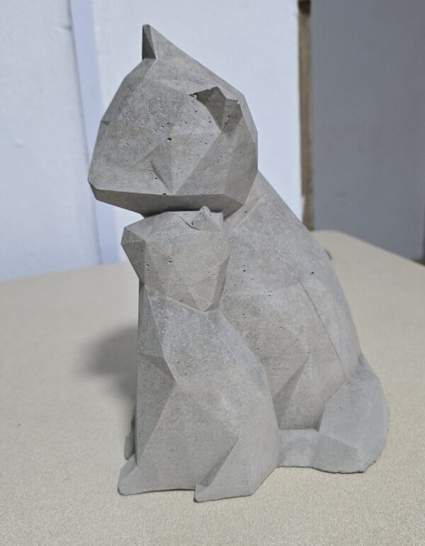 20260120_205913 GATOS | Escultura en concreto artesanal