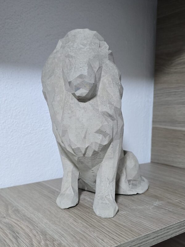 LEÓN | Escultura en concreto artesanal